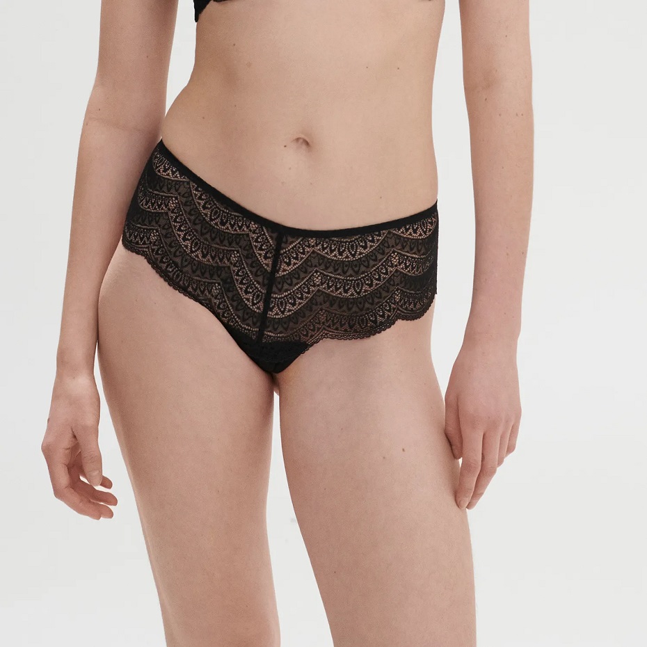 KARMA - Shorty - Black