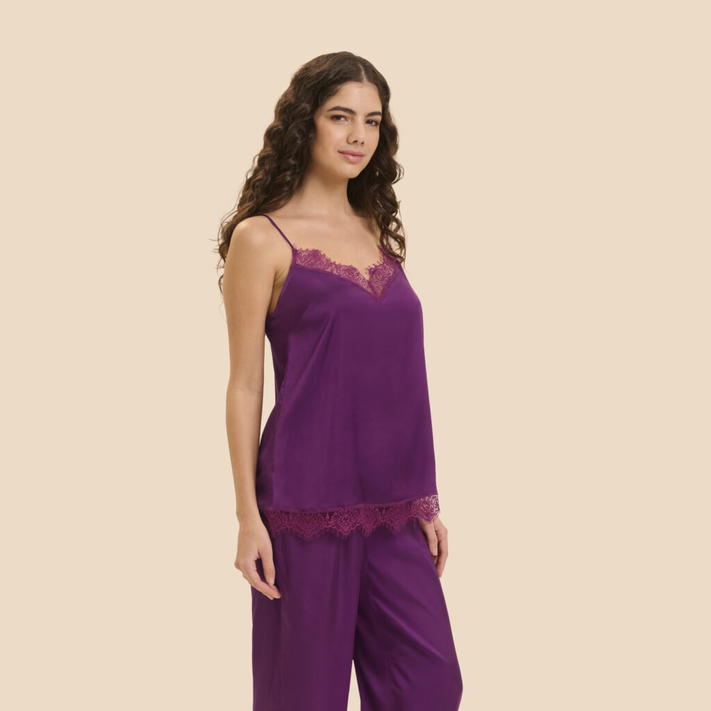 SATIN SECRETS - Top – Blackberry